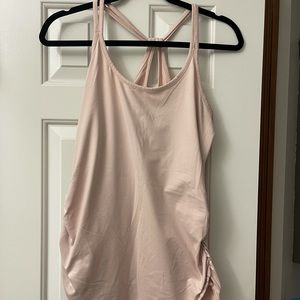 Carrie Underwood workout tank